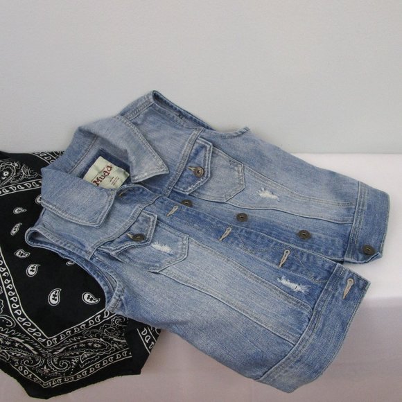 Mudd Distressed Denim Vest - Picture 9 of 14